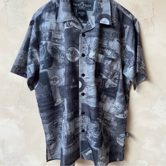 HARD ROCK CAFE -San Antonio Trademark Casual Men’s Button Up Shirt Gray Size L - Picture 3 of 15